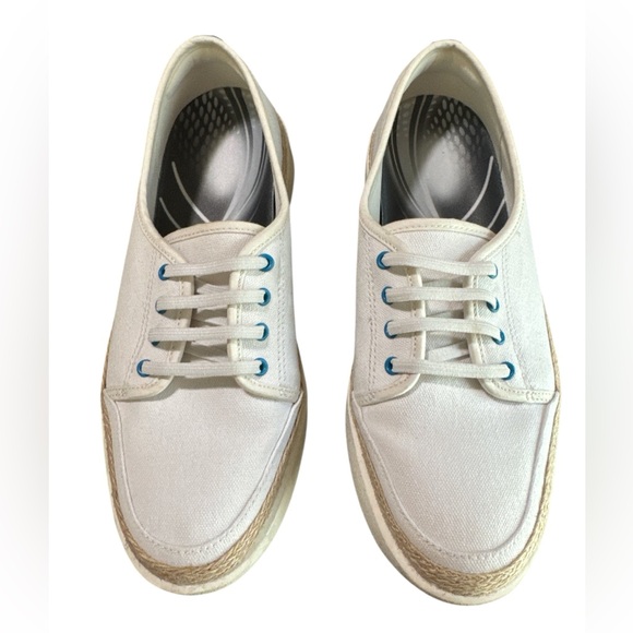 Vionic Jovie canvas shoes, women’s 6 - Picture 3 of 5